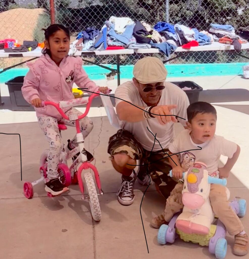 Bruno with kids from Colonial Villa de Juárez School in Valle de Guadalupe